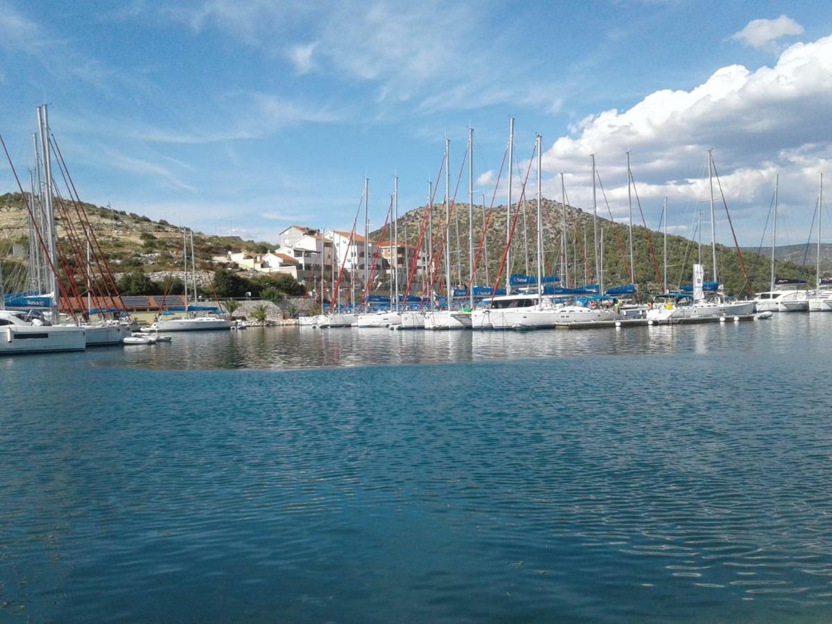 Apartment Remi, Penthouse With Balcony, Free Parking Marina Exterior foto